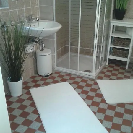 Kleine Stadtoase Holiday home Melsungen